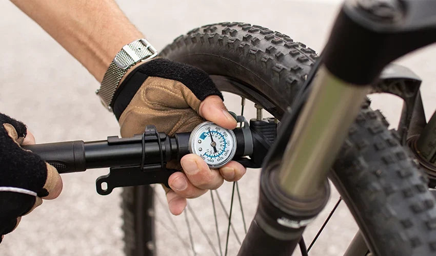 Come scegliere la pressione giusta degli pneumatici della tua e-bike